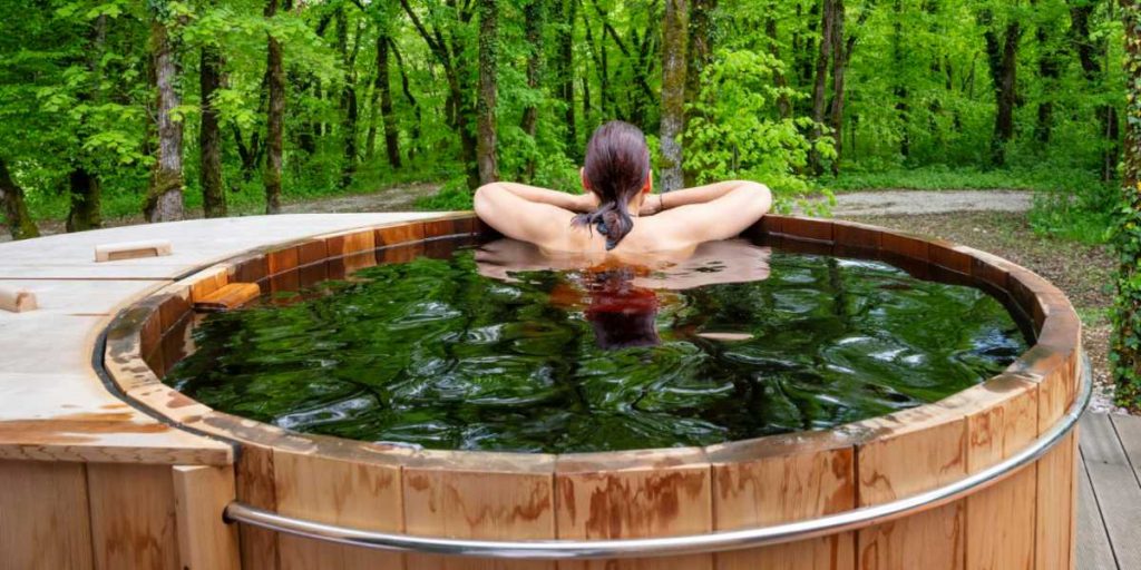 best pools & hot tubs for your backyard